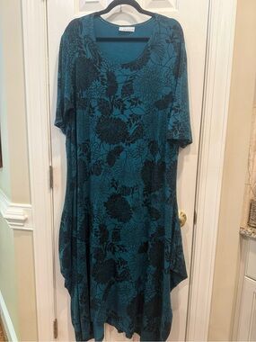 Bryn. Walker Teal Dress with Black Floral Print - Beautiful Knit - like new - 2X